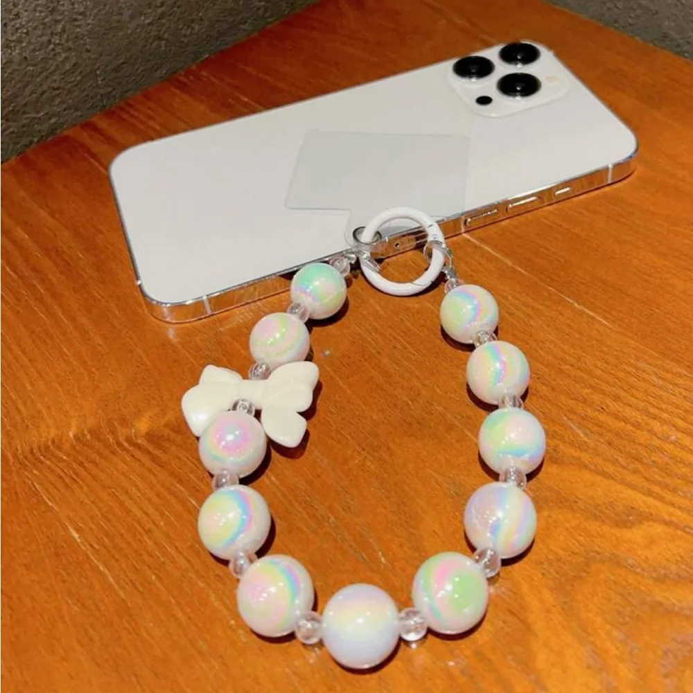 White Laser Butterfly Knot & Heart Shaped Pendant Phone/wrist Hanging Accessory